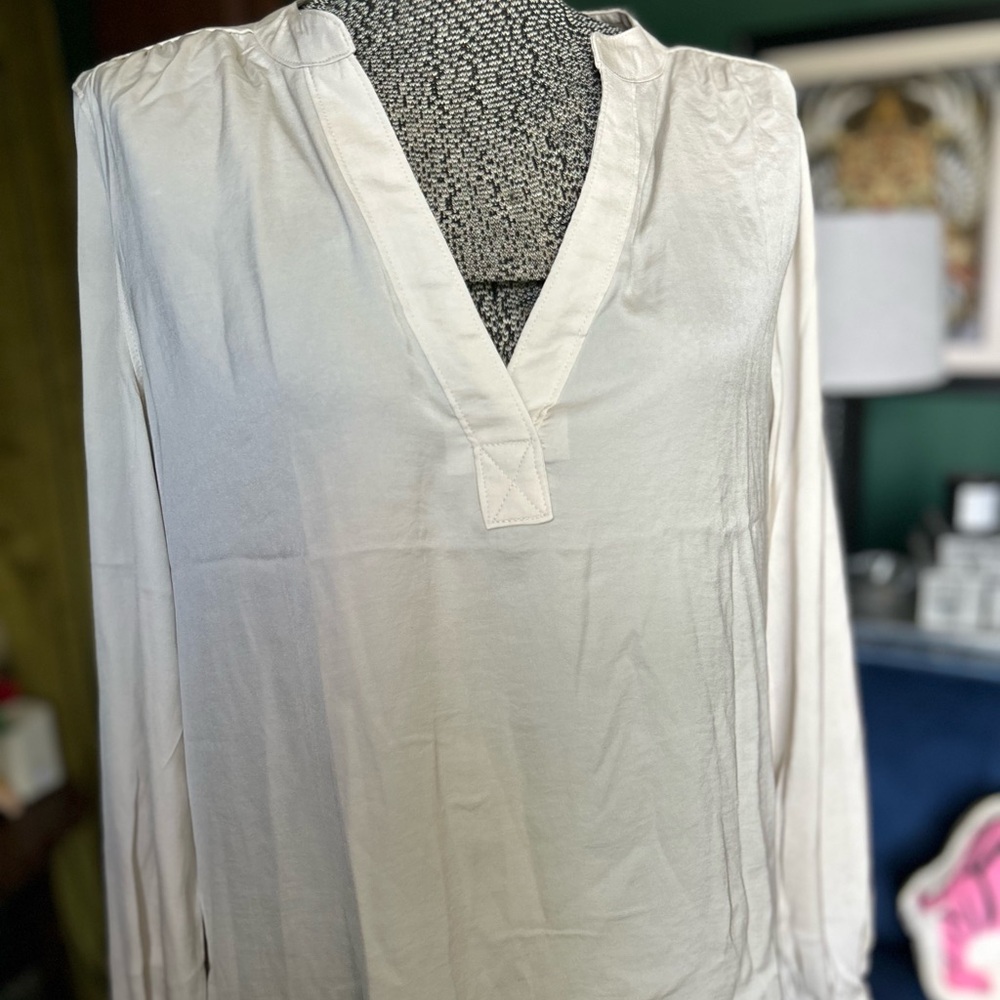 Elegant Cream Women's Top GAP